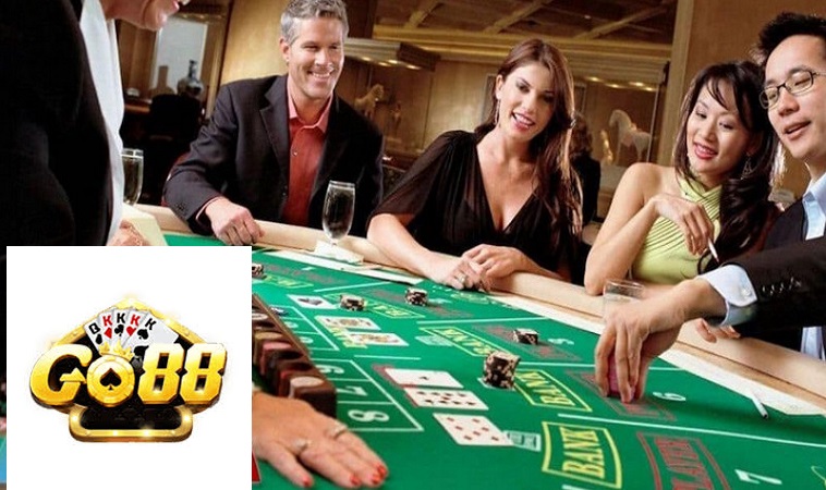 thua baccarat phải lau nền nhà để trả nợ
